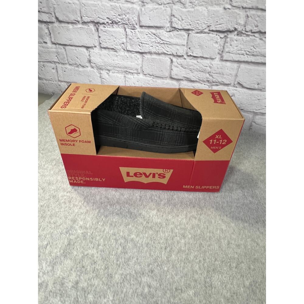 NEW Levi's Men's Black Plaid Slippers Size XL 11-12